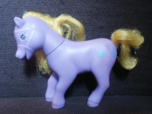 La section des poneys "non Hasbro" Fackies-003-10ce166